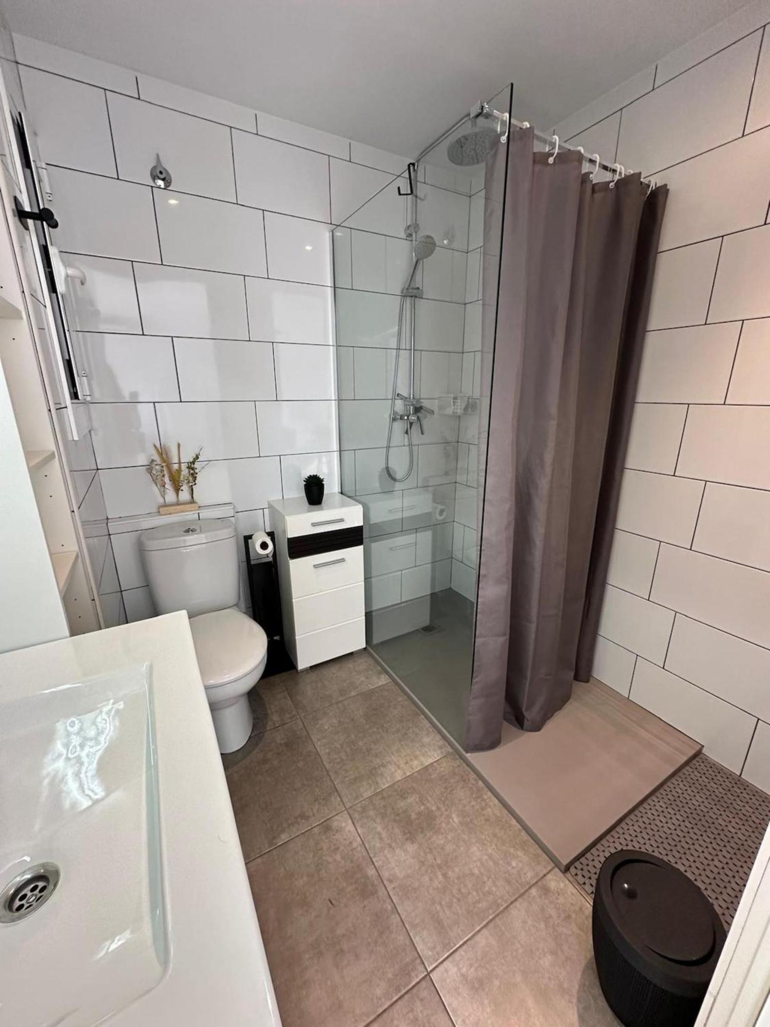 Precioso Con Vistas Canal Cerca Playa Av-62 Appartement Roses